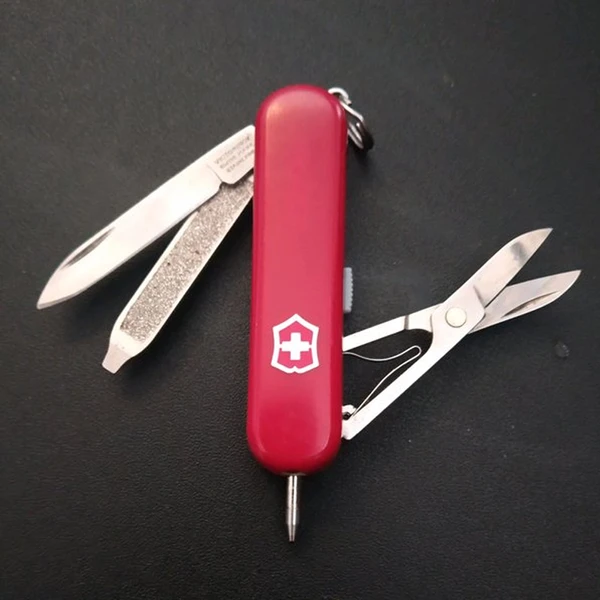 Victorinox Signature Lite - Red 3 Victorinox Signature Lite - Red - Image 3