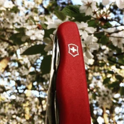 Victorinox Adventure Red Liner-Lock V0.8453 -Montanic Store 0.8453 6 600x600 aef0c24c 2326 4d74 911a 8c0756be989b