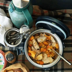 Stanley Adventure Stay Hot Camp Crock 3QT -Montanic Store 10 01875 027 9 600x600 259a7bd5 3b00 452f 9d4f 1a027c8d1696