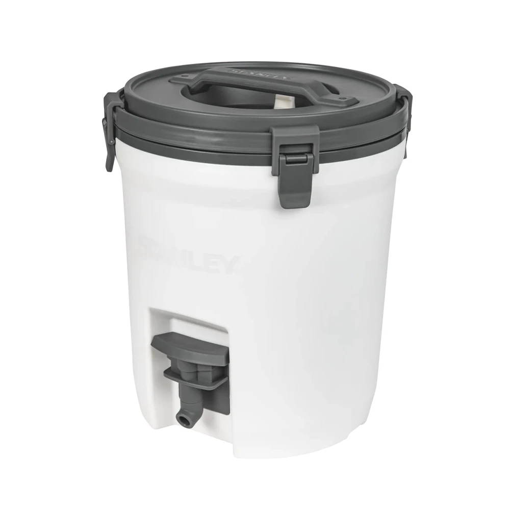 Stanley Adventure Water Jug 2 Gallon 6 Stanley Adventure Water Jug 2 Gallon - Image 6