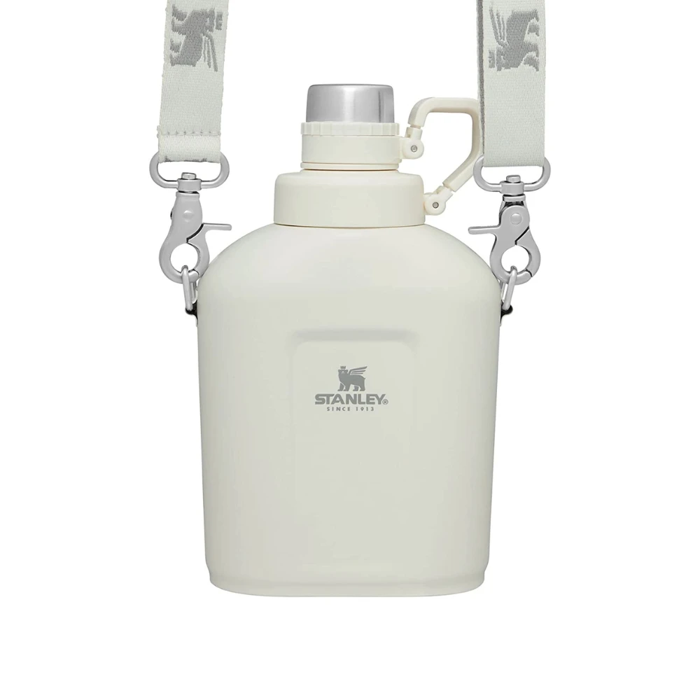 Stanley Classic Steel Canteen 1.1QT 14 Stanley Classic Steel Canteen 1.1QT - Image 14