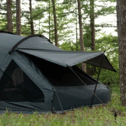 KZM Vanguard Tent 24 KZM Vanguard Tent -Montanic Store 4 a6f07e9d f3f7 47f8 854e 04107a044a7c