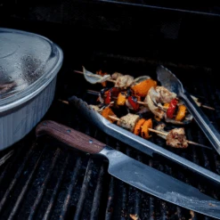 Barebones Chef Knife -Montanic Store CKW 107 Lifestyle02