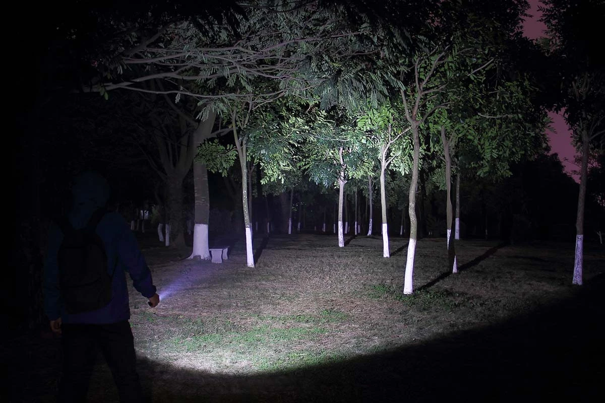 Fenix PD32 XP-L Hi LED Black 2016 Edition 5 Fenix PD32 XP-L Hi LED Black 2016 Edition - Image 5