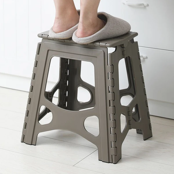 Tenma Low Leg Portable Folding Stool Army Green 4 Tenma Low Leg Portable Folding Stool Army Green - Image 4