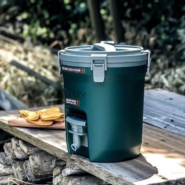 Stanley Adventure Water Jug 2 Gallon 15 Stanley Adventure Water Jug 2 Gallon - Image 15